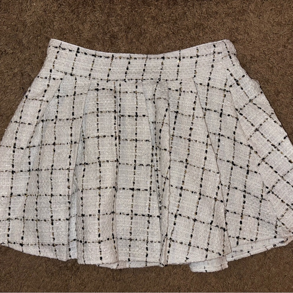 SHEIN White and Black Mini Skater Skirt